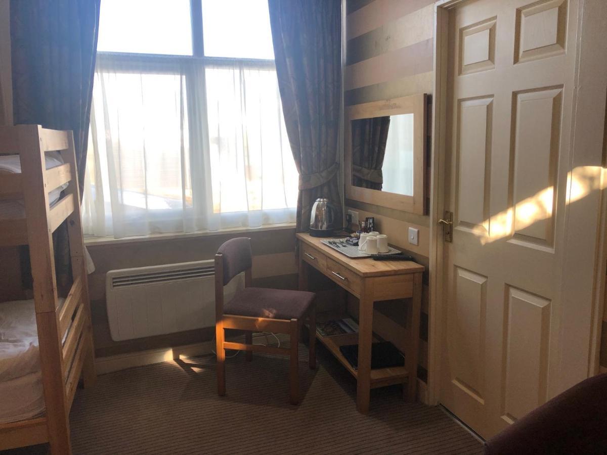 The Dog & Partridge Country Inn Ashbourne  Esterno foto